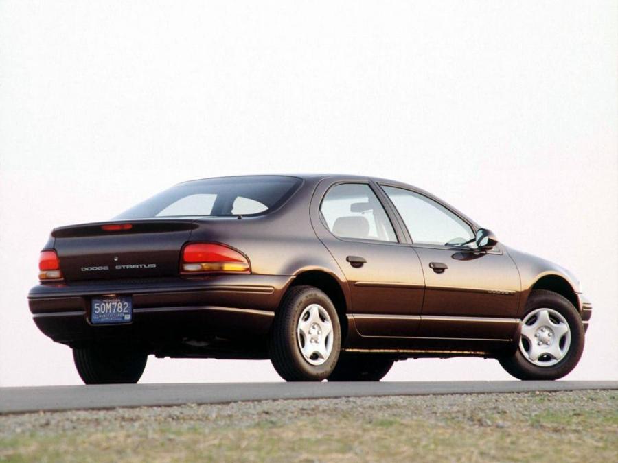  Dodge Stratus 1994 года  (фото 2 из 8)